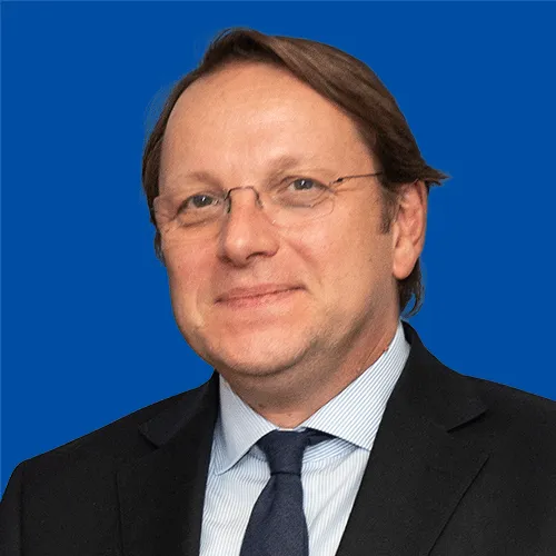 Zdjęcie - Olivér Várhelyi